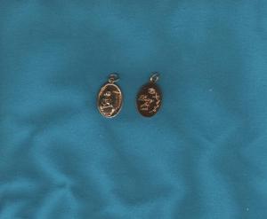 Oval Gold Kateri Medal